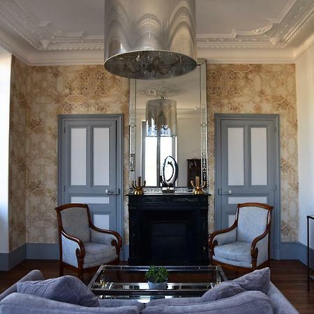 Au Miracle Du Pain Dore Villa Beaune  Bagian luar foto