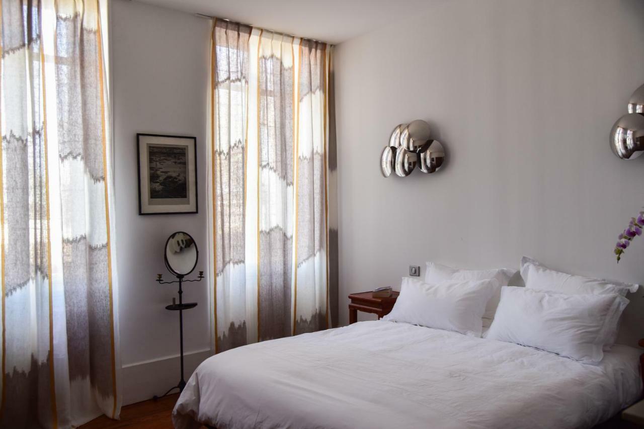 Au Miracle Du Pain Dore Villa Beaune  Bagian luar foto