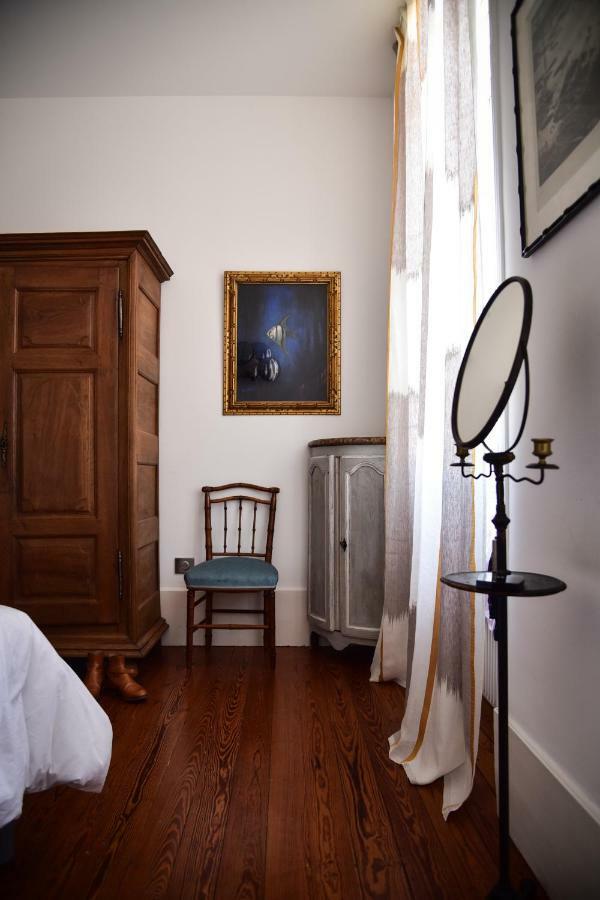 Au Miracle Du Pain Dore Villa Beaune  Bagian luar foto